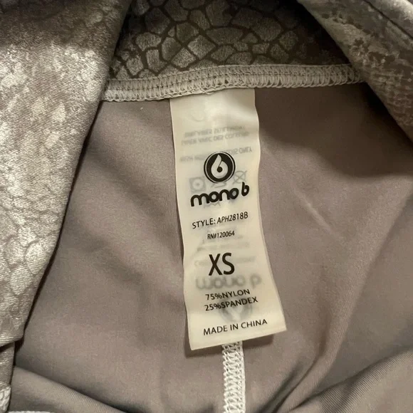 Mono B Leggings. NEVER WORN! Size XS - Picture 5 of 5